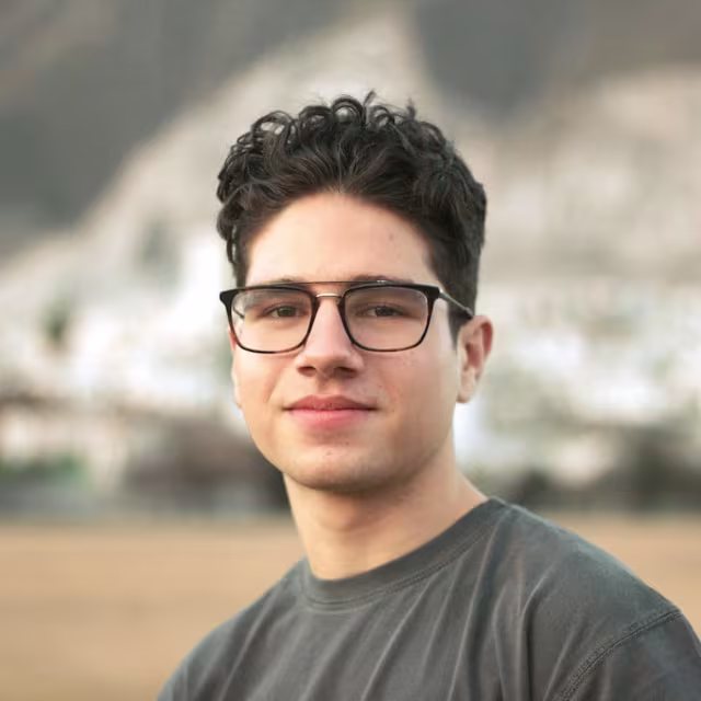 Before-and-after comparison of AI portrait retouching